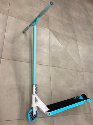 Самокат White and Blue Lagoon